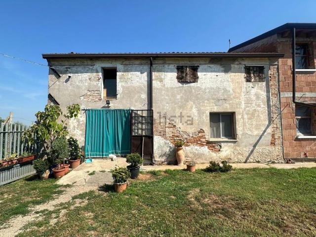Casa in vendita a Nogara, Veneto