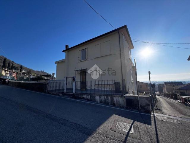 Casa in vendita a Santorso, Veneto