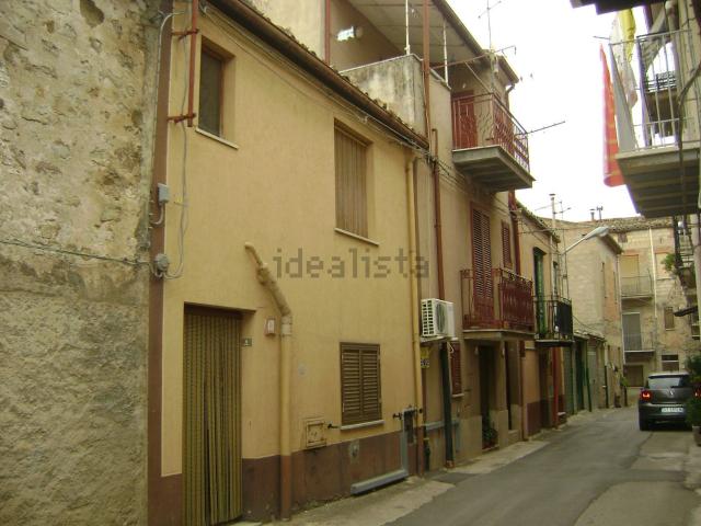Casa in vendita a Castellana Sicula, Sicilia