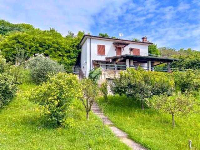 Casa in vendita a Montescano, Lombardia