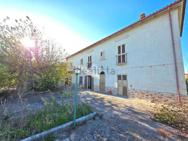 Casa in vendita a Amorosi, Benevento
