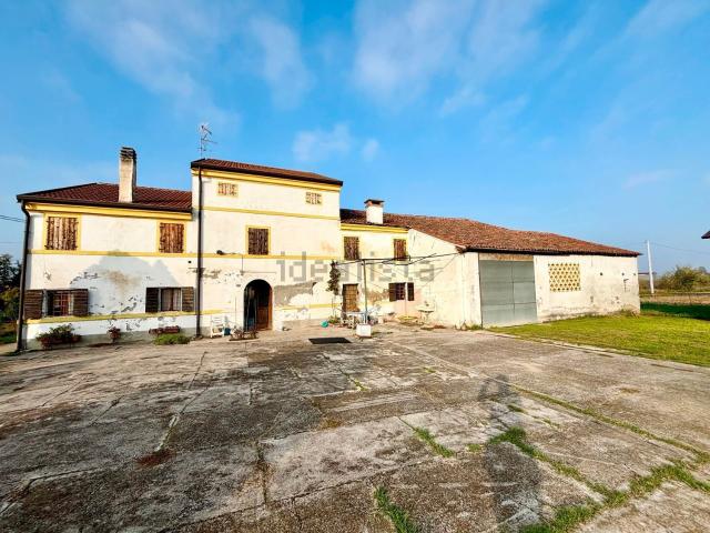 Casa in vendita a Nogara, Veneto