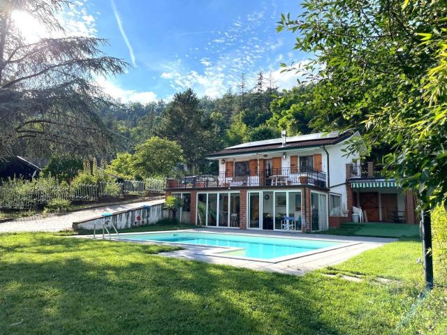Casa in vendita a Fortunago, Lombardia