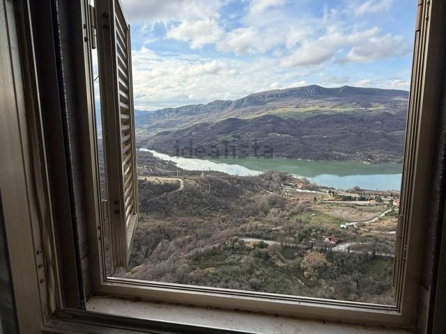 Casa in vendita a Colledimezzo, Abruzzo