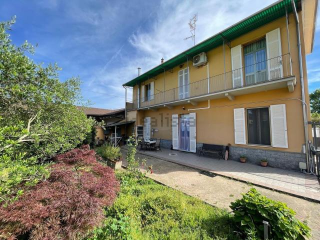 Casa in vendita a Cappuccini, Piemonte