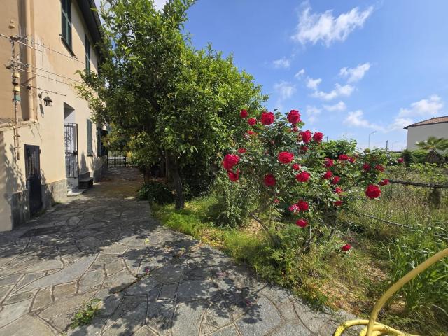 Casa in vendita a Taggia