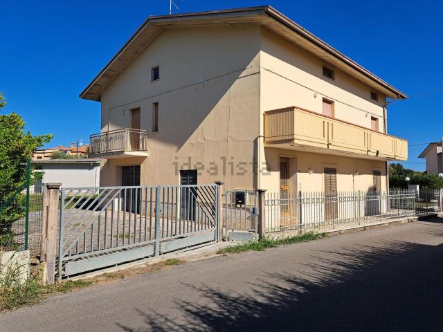 Casa in vendita a Unione dei Comuni della Val Vibrata, Sant'egidioalla Vibrata