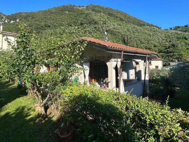 Casa in vendita a Tonfano, Toscana