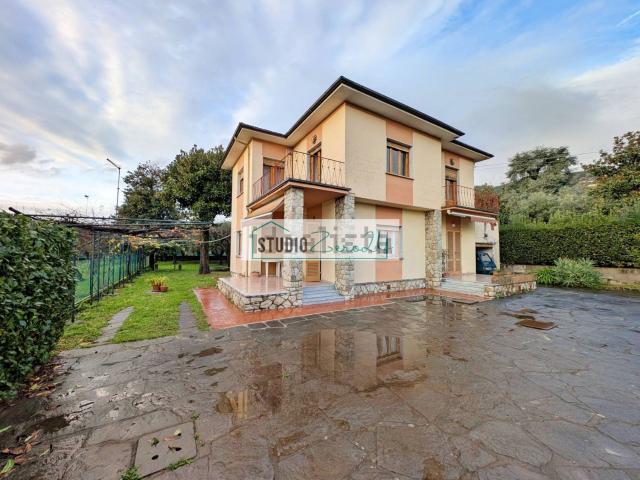 Casa in vendita a Ripa, Seravezza