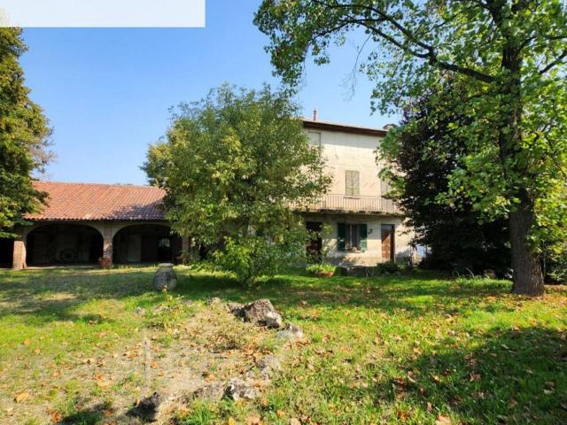 Casa in vendita a Robecco Pavese, Lombardia