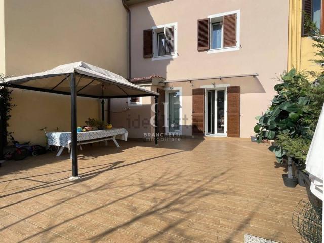 Casa in vendita a Fontanelle, Prato