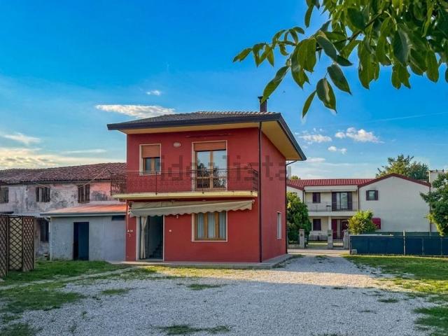 Casa in vendita a Trebaseleghe, Veneto