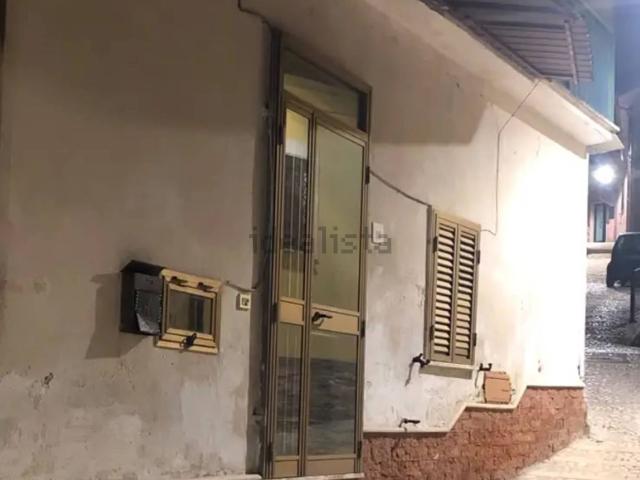 Casa in vendita a Esperia, Lazio