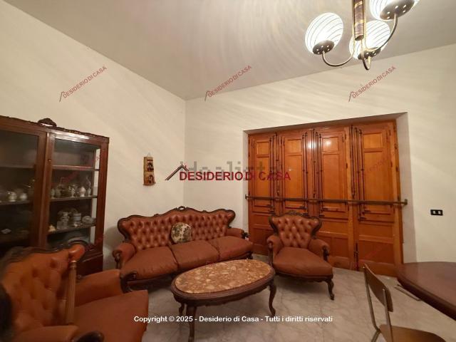 Casa in vendita a Carini, Sicilia