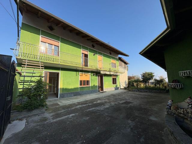 Casa in vendita a Piemonte, Vercelli