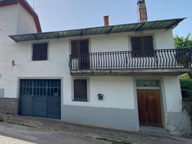 Casa in vendita a Gubbio, Umbria