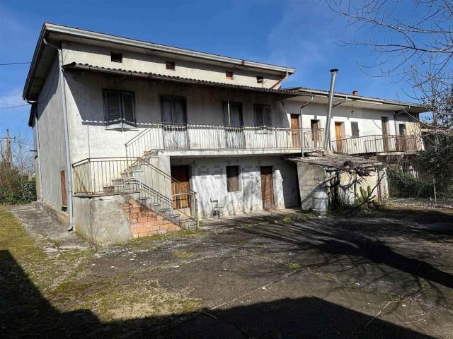 Casa in vendita a Castro dei Volsci, Frosinone