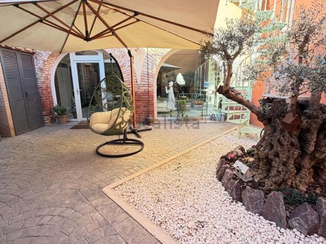 Casa in vendita a Colonna, Roma Capitale
