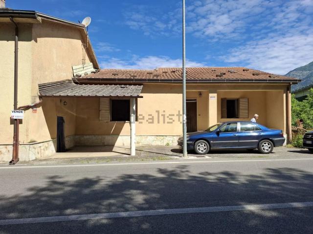 Casa in vendita a Case Baffetta, Sora