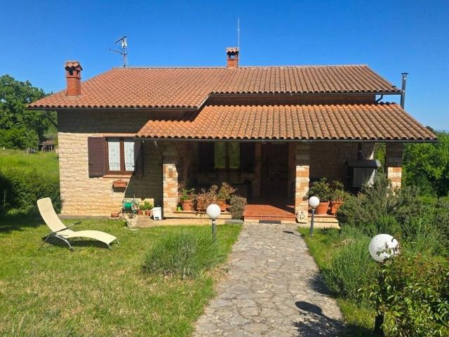 Casa in vendita a Baschi, Umbria