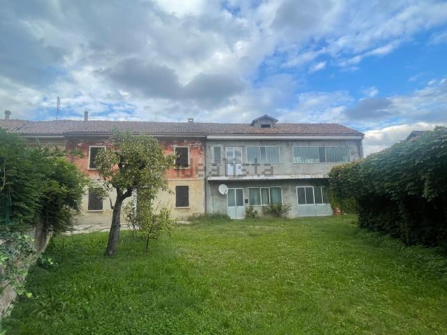 Casa in vendita a Piemonte, Asti