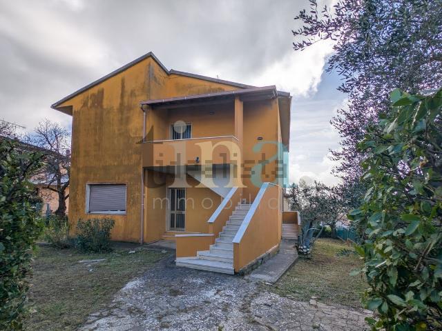 Casa in vendita a Guardistallo, Toscana
