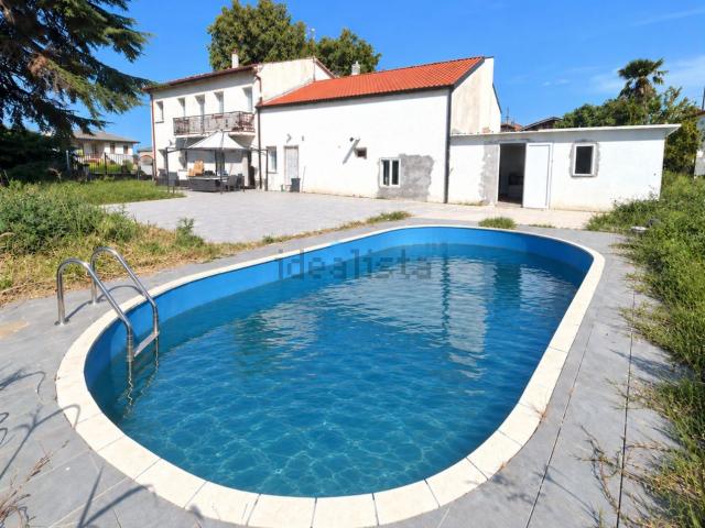 Casa in vendita a Pontelongo, Padova
