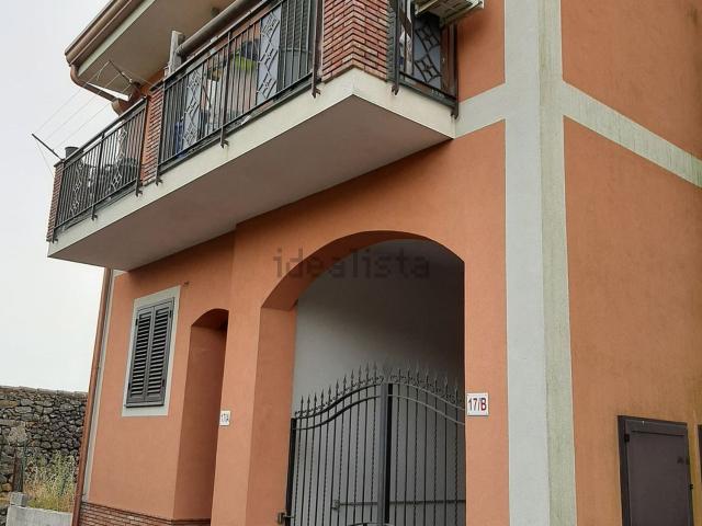 Casa in vendita a Linguaglossa, Sicilia