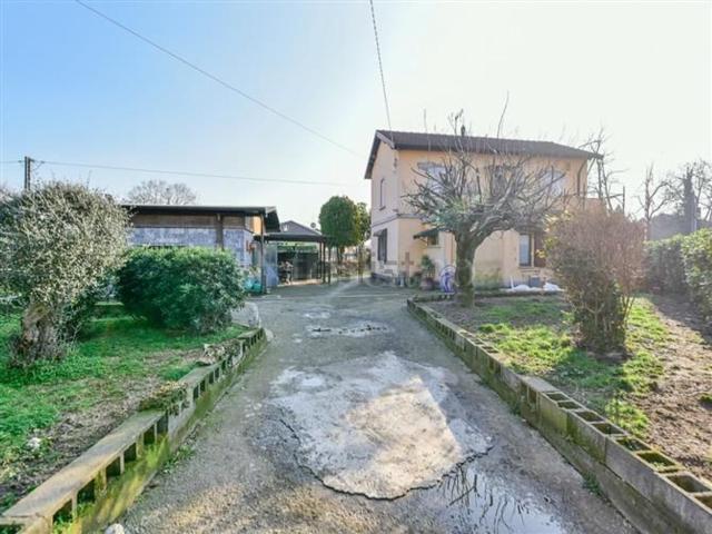 Casa in vendita a Como, Lombardia