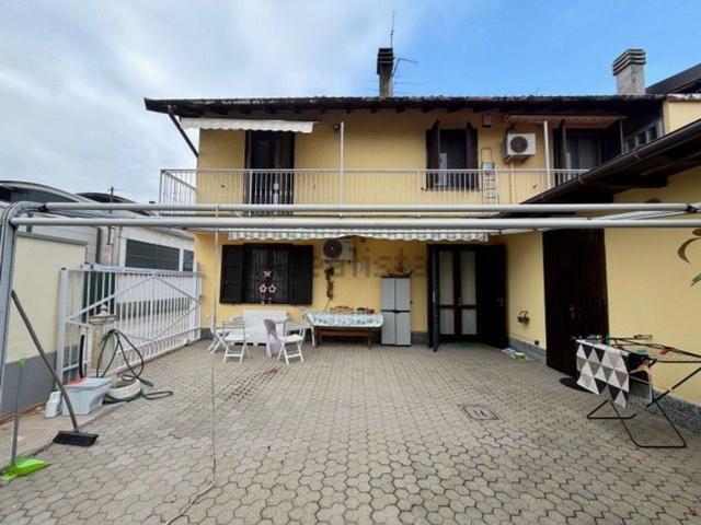 Casa in vendita a Vigevano, Lombardia