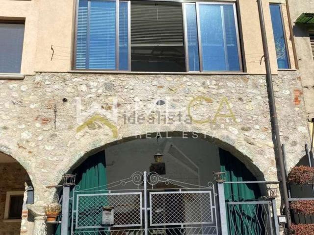 Casa in vendita a Comunità montana della Valle Sabbia, Roè Volciano