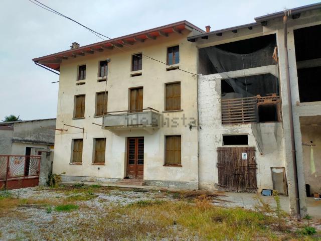 Casa in vendita a Arba, Friuli-Venezia Giulia