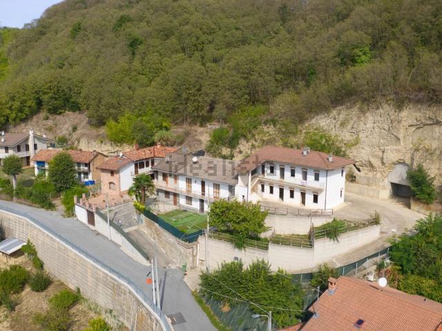 Casa in vendita a Valeirole, Corneliano d'Alba