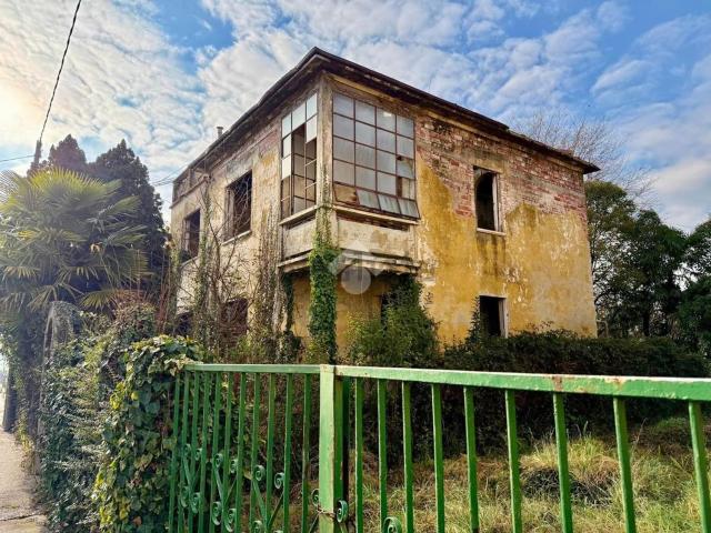 Casa in vendita a Onè di Fonte, Veneto