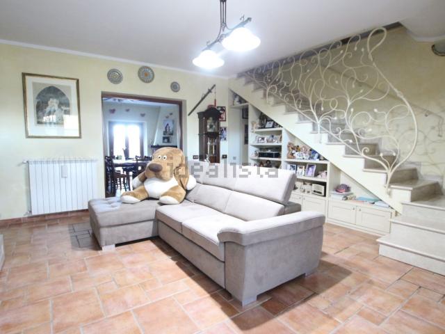 Casa in vendita a Lajatico, Toscana