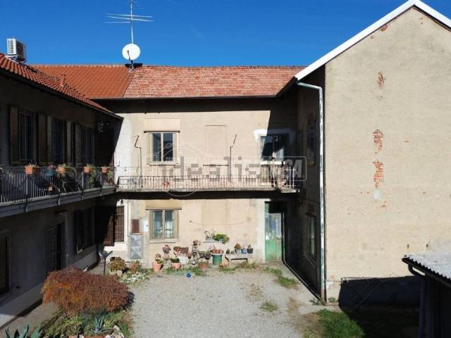 Casa in vendita a Cogliate, Lombardia