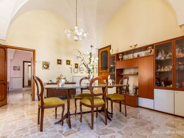 Casa in vendita a San Giorgio Jonico, Taranto