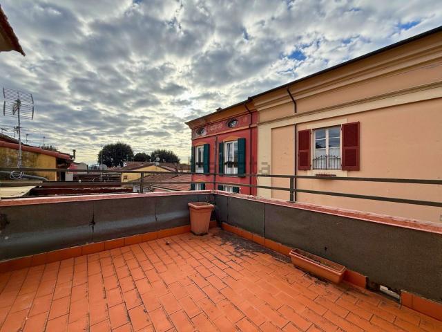 Casa in vendita a Sarzana, Liguria