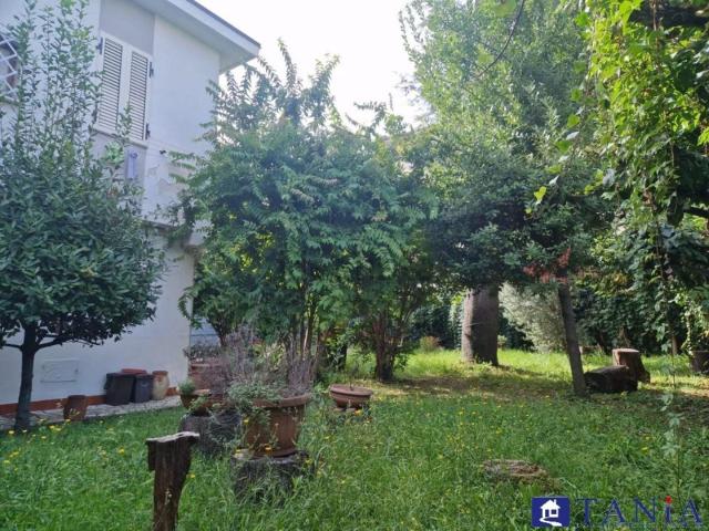 Casa in vendita a Perticata, Carrara
