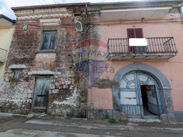 Casa in vendita a Carinola, Campania