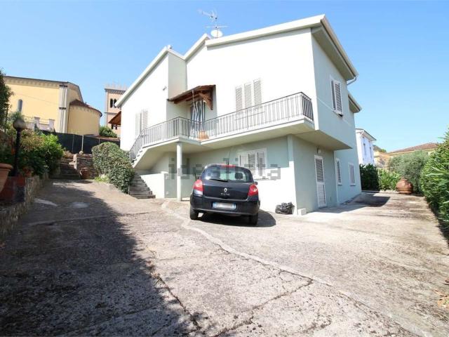 Casa in vendita a Bientina, Toscana