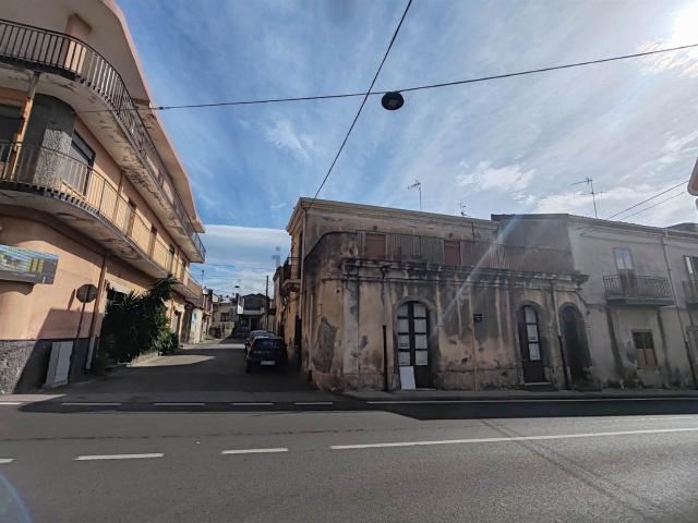 Casa in vendita a Linguaglossa, Sicilia