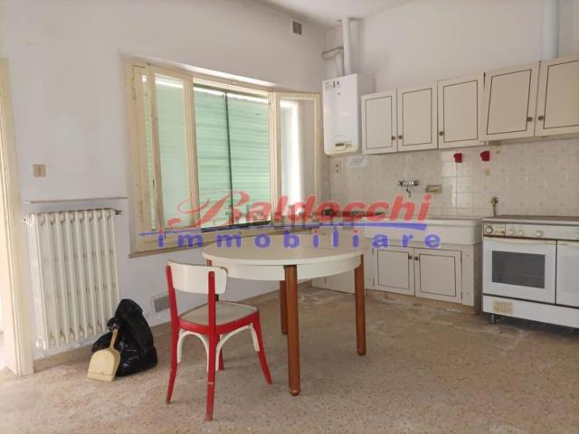 Casa in vendita a Zavarise, Marche