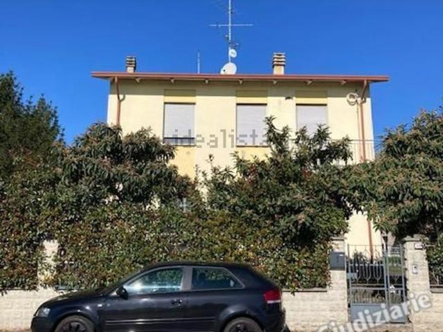 Casa in vendita a Bassa Reggiana, Re