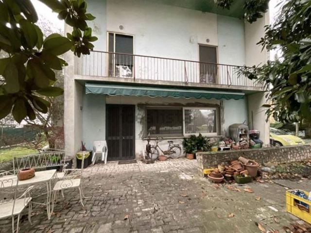 Casa in vendita a Unione Terre e Fiumi, Reggio Emilia
