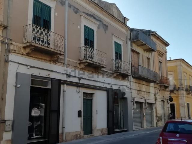 Casa in vendita a Vittoria, Sicilia