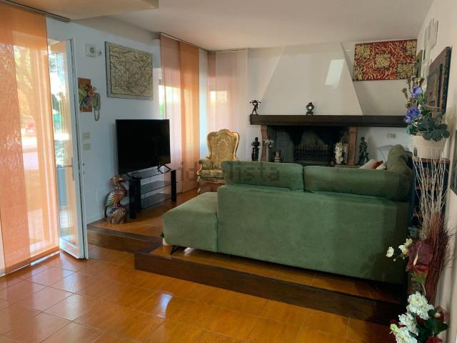 Casa in vendita a Quartiere Betulle, Torri di Quartesolo