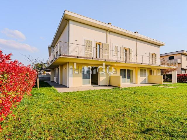 Casa in vendita a Agliana, Toscana