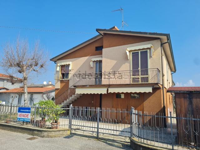 Casa in vendita a Noventa Vicentina, Veneto
