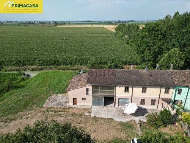 Casa in vendita a Quattro Strade, Asola